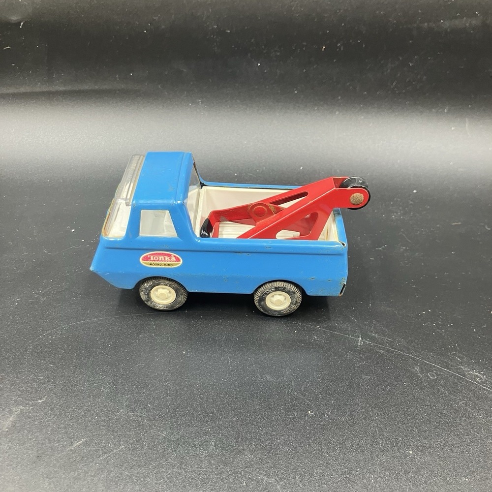 Tonka Tow Truck * Steel Truck* Vintage